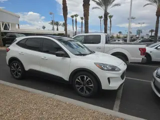 Ford Escape Hybrid 2022 SE 4dr SUV