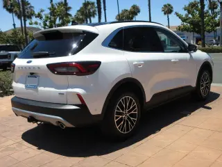 Ford Escape Plug-In Hybrid 2024 PHEV 4dr SUV