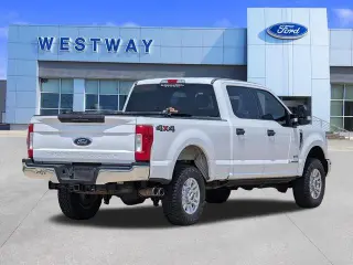 Ford F-250 Super Duty 2018 4x4 Limited 4dr Crew Cab 6.8 ft. SB Pickup