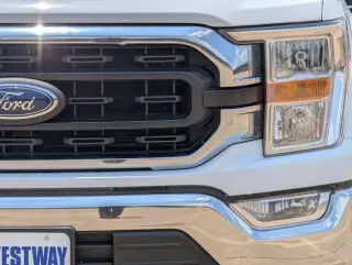 Ford F-150 2021 4x4 XL 4dr SuperCrew 5.5 ft. SB