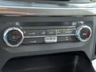 Ford F-150 2022 4x4 XL 4dr SuperCrew 5.5 ft. SB