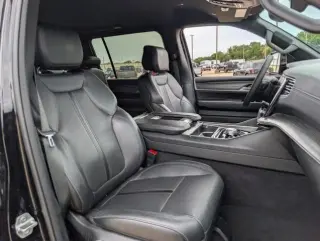 Jeep Wagoneer 2024 4x2 Series II 4dr SUV