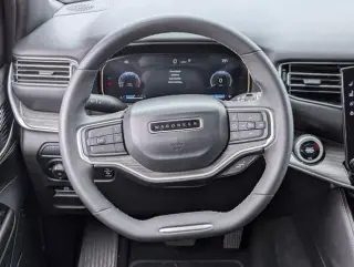Jeep Wagoneer 2024 4x2 Series II 4dr SUV