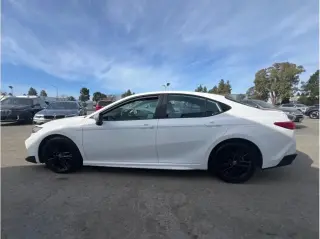 Toyota Camry 2025 SE 4dr Sedan
