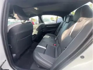 Toyota Camry 2025 SE 4dr Sedan