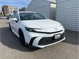 Toyota Camry 2025 SE 4dr Sedan