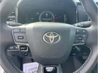 Toyota Camry 2025 SE 4dr Sedan