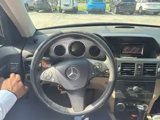 Mercedes-Benz GLK 2010 GLK 350 4dr SUV