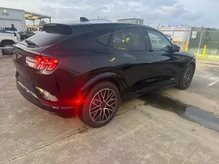 Ford Mustang Mach-E 2024 Premium 4dr SUV