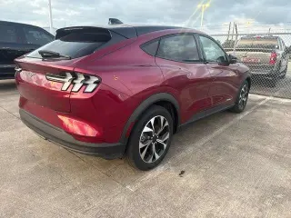 Ford Mustang Mach-E 2025 Select 4dr SUV