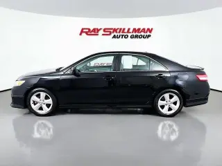 Toyota Camry 2011 SE 4dr Sedan 6M