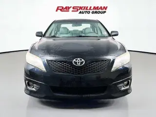 Toyota Camry 2011 SE 4dr Sedan 6M