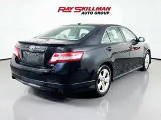 Toyota Camry 2011 SE 4dr Sedan 6M