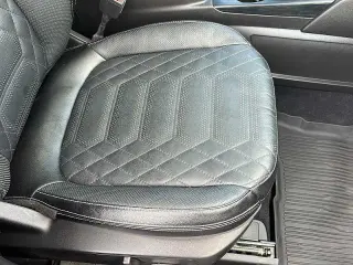 Ford Escape 2023 AWD Platinum 4dr SUV