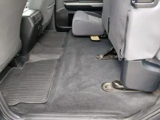 Toyota Tundra 2018 4x4 SR5 4dr CrewMax Cab Pickup SB (5.7L V8)