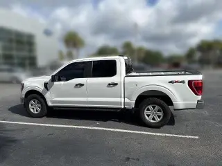 Ford F-150 2023 4x4 XL 4dr SuperCrew 5.5 ft. SB