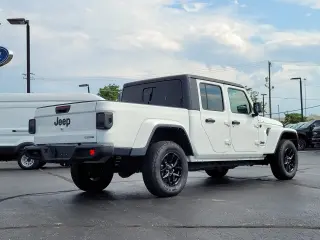 Jeep Gladiator 2021 4x4 Sport 4dr Crew Cab 5.0 ft. SB