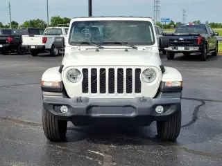 Jeep Gladiator 2021 4x4 Sport 4dr Crew Cab 5.0 ft. SB