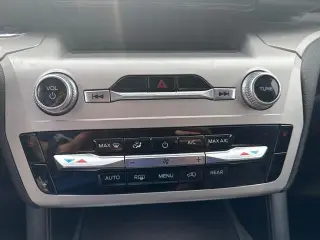 Ford Explorer 2023 AWD XLT 4dr SUV