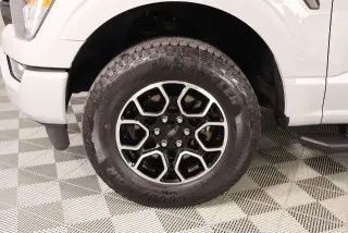 Ford F-150 2023 4x4 XLT 4dr SuperCrew 5.5 ft. SB