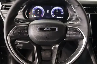 Jeep Grand Cherokee 2025 4x2 Laredo A 4dr SUV