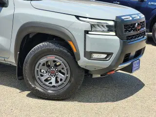 Nissan Frontier 2025 4x4 PRO-4X 4dr Crew Cab 5 ft. SB