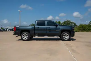Chevrolet Silverado 1500 2017 4x4 LT 4dr Crew Cab 5.8 ft. SB