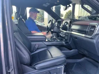 Ford F-150 2022 4x4 Limited 4dr SuperCrew 5.5 ft. SB