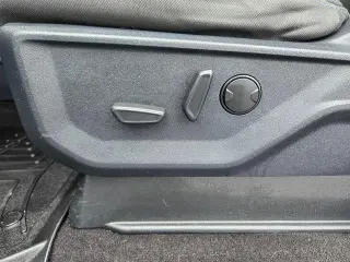 Ford F-150 2022 4x2 XL 4dr SuperCrew 5.5 ft. SB