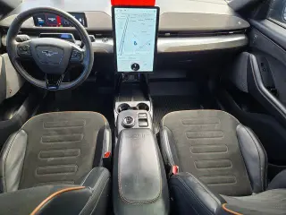Ford Mustang Mach-E 2023 AWD GT 4dr SUV