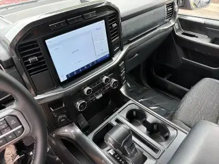 Ford F-150 2021 4x4 Lariat 4dr SuperCab 6.5 ft. SB