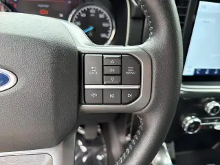 Ford F-150 2021 4x4 Lariat 4dr SuperCab 6.5 ft. SB