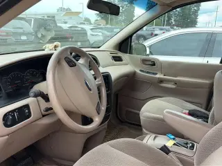 Ford Windstar 2002 LX 4dr Mini-Van