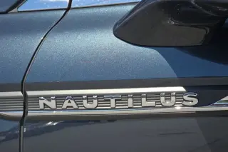 Lincoln Nautilus 2023 AWD Reserve 4dr SUV