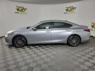 2023 LEXUS ES