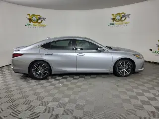 2023 LEXUS ES