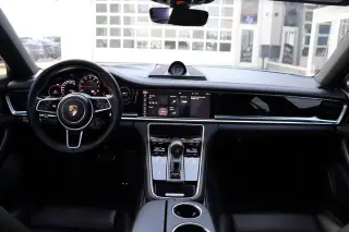 2018 Porsche Panamera 4S