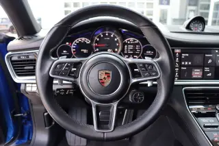 2018 Porsche Panamera 4S