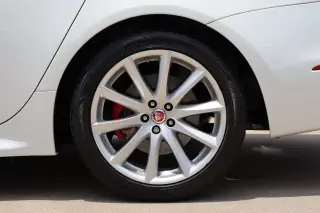 2019 Jaguar XJ R-Sport