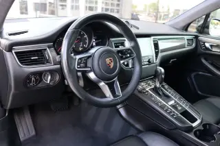2017 Porsche Macan Turbo