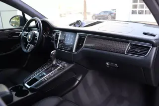 2017 Porsche Macan Turbo