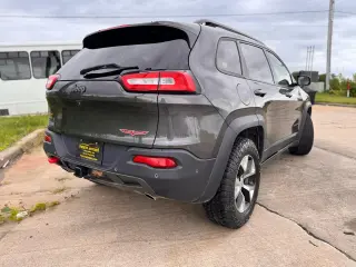 2016 Jeep Cherokee