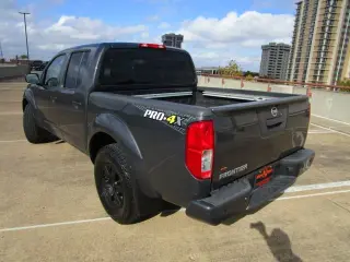 2013 NISSAN FRONTIER CREW CAB