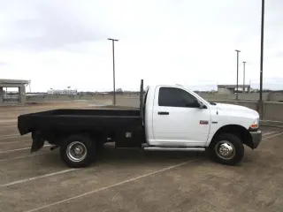 2011 RAM 3500 REGULAR CAB & CHASSIS