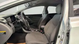 2016 Hyundai Elantra SE 6AT
