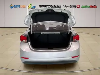 2016 Hyundai Elantra SE 6AT