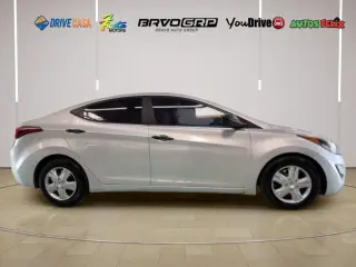 2016 Hyundai Elantra SE 6AT