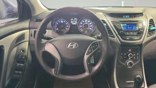 2016 Hyundai Elantra SE 6AT