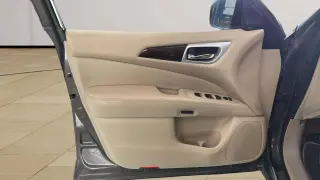 2015 Nissan Pathfinder Platinum 2WD