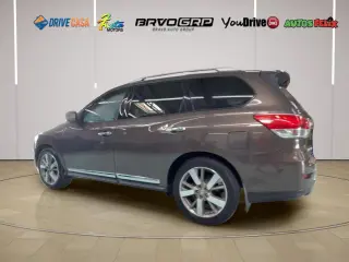 2015 Nissan Pathfinder Platinum 2WD